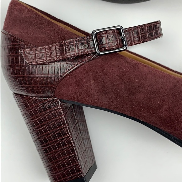Clarks | Burgundy Mary Janes Heels Size 8M - Picture 3 of 6
